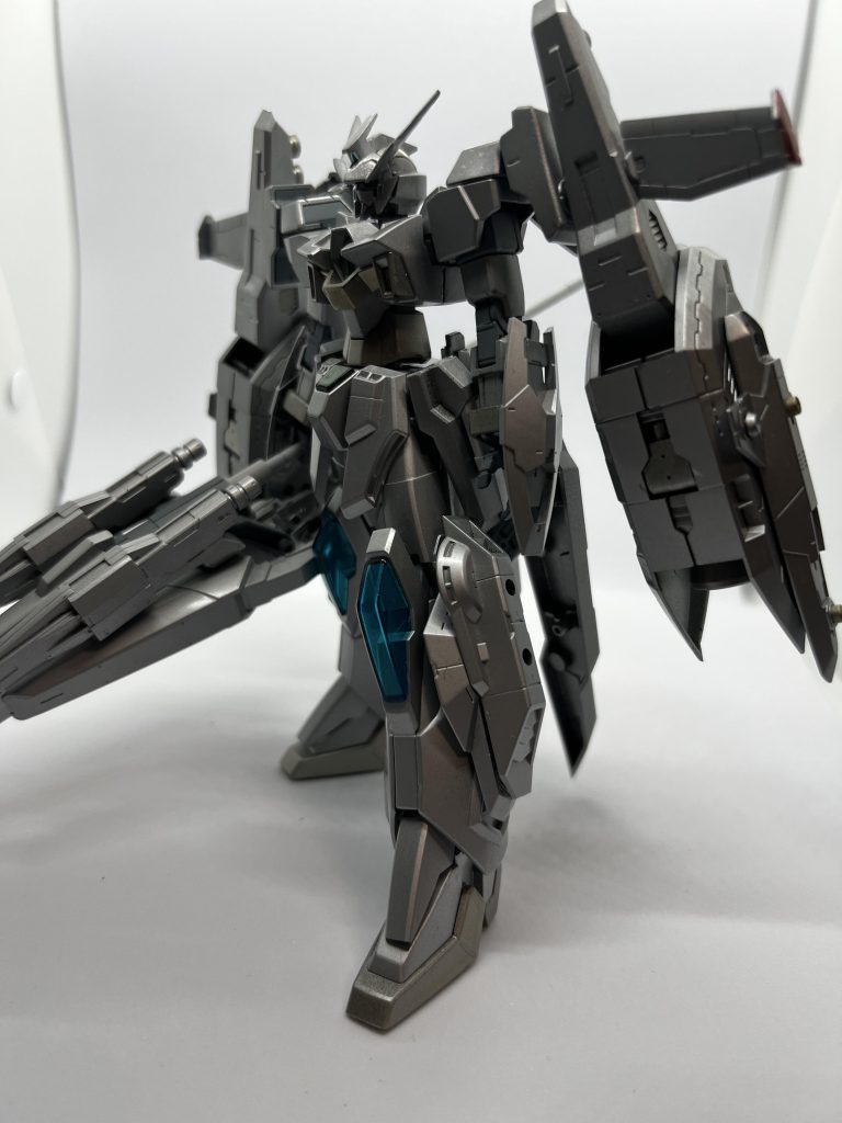 ガンダムAEG2-メタルアイビスAEG2をベースに制作した機体ダン○ール戦記を見てたら衝動に駆られたように作った機体😅でも綺麗に仕上がった機体でロマン武器の可変式大槍を持たせたロマン機体
