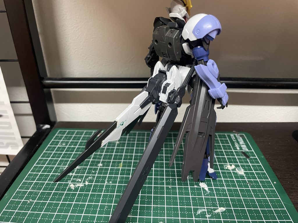 腰部のバックパックにより小回りの聞く動きが可能に