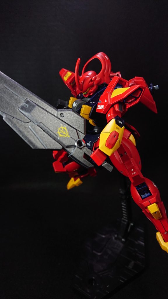 部分塗装にタミヤのエナメル塗料・クロームシルバー・フラットブラック・フラットレッド・ダークグレイセンサー部分にはMr.メタリックカラーGX・メタルイエローグリーン