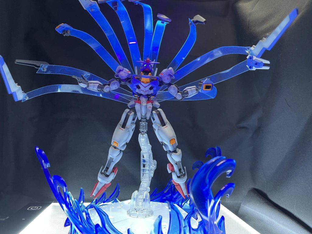 逃げたら１つ、進めば２つ手に入るって–6枚目/制作者：M.sen