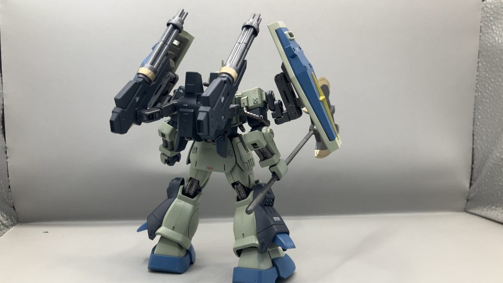 シールドはEGガンダムの物を使用