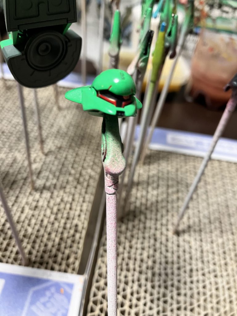 仮面の下に一応モノアイがあります仮面無しでもなかなかカッコいい