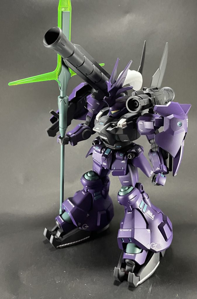 下半身と武装類をガンダム試作2号機から借りてきました😆