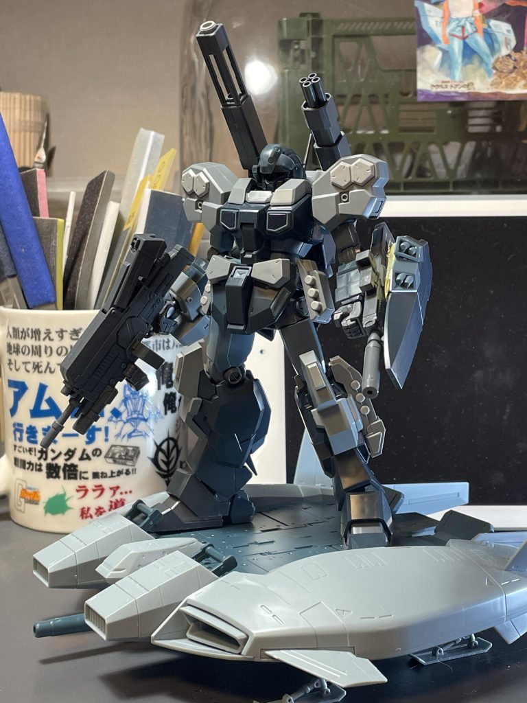 作成途中の一コマ。ベースの作成も並行して進めるつもりが、怠けてしまい未完成。そろそろ勢いで完成させたいところですが、航空機的要素を取り入れて塗装するのはなかなか難しそうなので、もう少し勉強してからになりそうです。