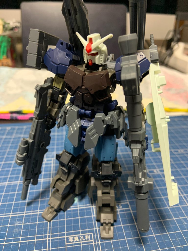 ガンダム混ぜたら、なんかイケる気がしてきた!ということで進めました😗