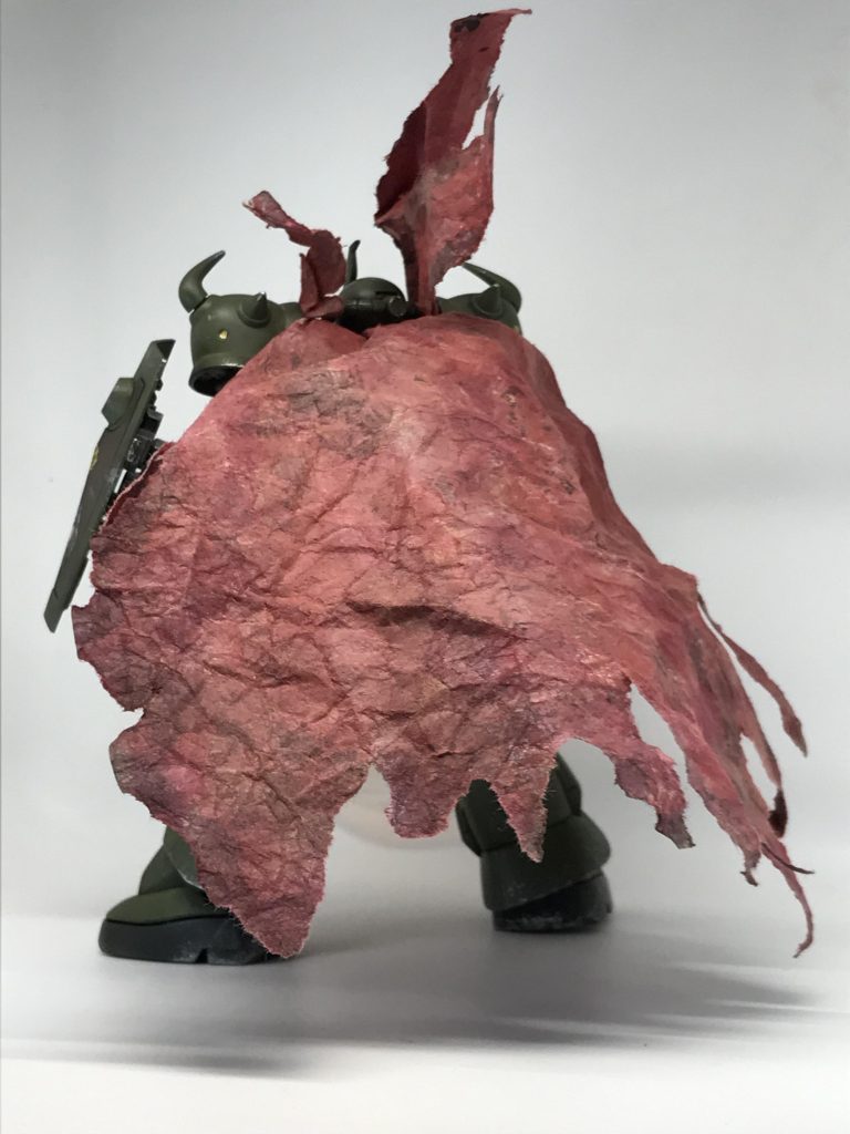 ゲッター風と言ってもマントだけですがwwwもともとオリジナルカラーのグフカスタムをお手軽ウェザリングするだけの予定だったので…🙄