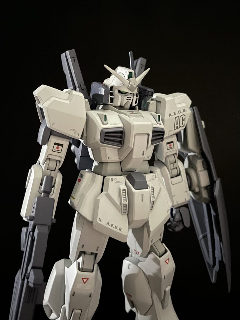 デカールはリアルタイプMk-IIのものを中心にエゥーゴ仕様で。