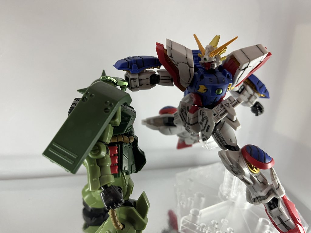 ドモン『奥義を受けろ!ゴッドハンドスマッシュ!(違敵『この強さ…悪魔のようなガンダム…水星のあいつのようだ…ドモン『デビルガンダムか⁉︎以上、Gフレームシャイニングガンダムでした!ジムカスタムとバーニィザクだけで良いかなと思ってたんですが、こちらも作品の喧嘩相手にしたくて購入。にしてもコアランダー分離形態も再現されてて頭以外は差し替えなしでスーパーモードにもなれる。144分の1で遊んでた頃の自分にプレゼントしてあげたい(*゚∀゚*)若干見苦しい部分あり申し訳ありません💦ただまぁ…ほんまHGのXディバイダーは欲しかったなぁ…(´;ω;`)