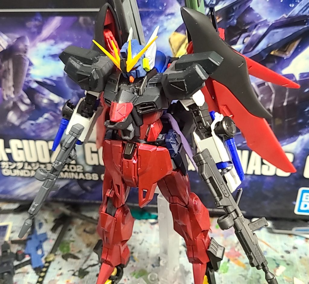 コンセプトはあらゆるガンダムシリーズのパーツを使用頭部…ガンダムBD2(アンテナはRGνガンダム、側面はアスモデウスやアスクレプオスやアニマリゼ等々)胴体…ストライクフリーダム肩部…百式腕部…ガンダム4号機(ビームサーベルラック部分はルブリス)下半身…ガンダムMk-ⅲ(サイドスカートはガンダムジェミナス02)