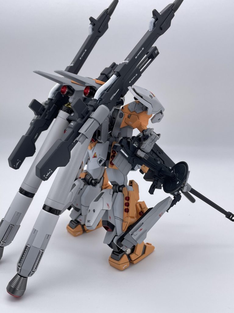 切り札的なものとして、足元に巡航ミサイルも追加しました