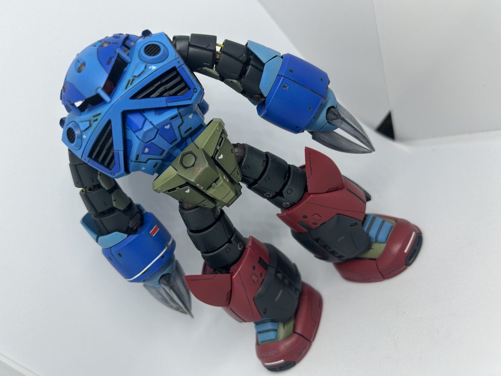 行き当たりばったりで配色した割になんか好きになってきたわこの色😃