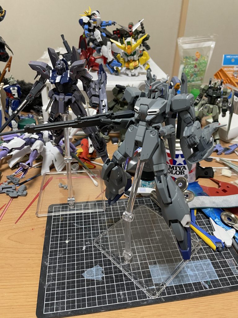 腰のビームガンもしっかり動いて射撃体勢がとれます!ここからウェーブライダーの撮影してから本格的な改修に入りますのでお色直しもお楽しみにしていてください。それでは最後までご覧いただきありがとうございました。