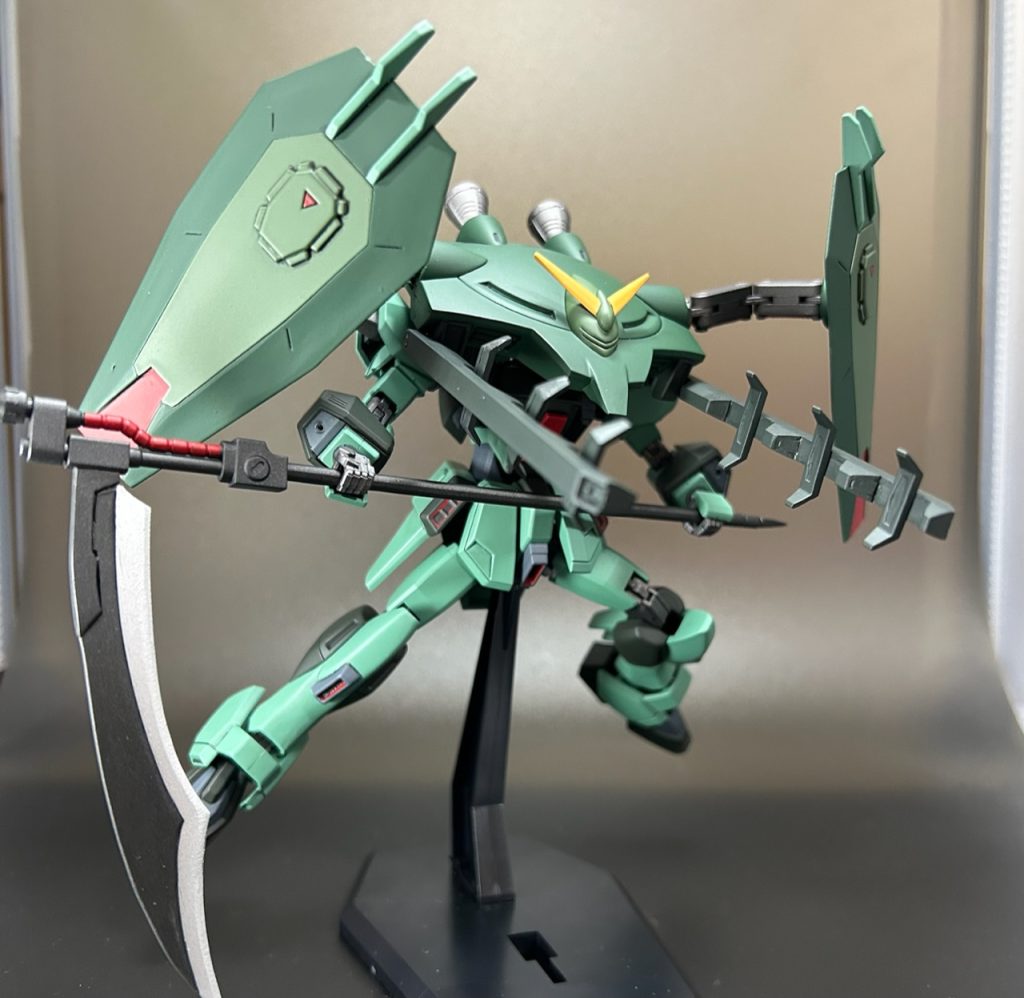 以前製作した物のリメイクですが、ゲシュマイディッヒ・パンツァー、エクツァーン、ニーズヘグのサイズとギミックを改修し、より迫力が増すよう製作しました。