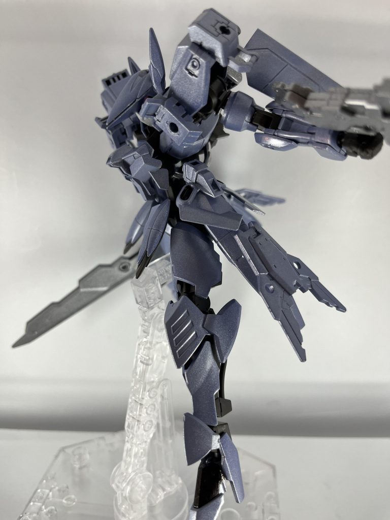 跳躍ユニットジークルーネのブースターに肉付けそれっぽく見えてほしい