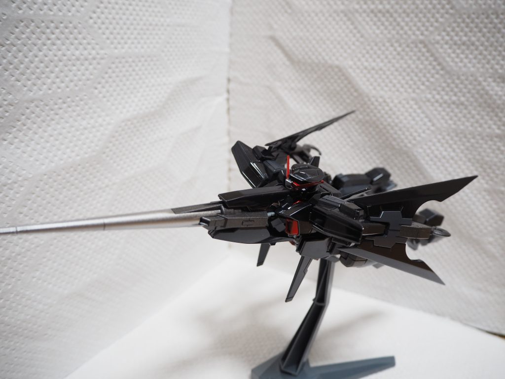 引きのショットだとダサさが際立ちます。 