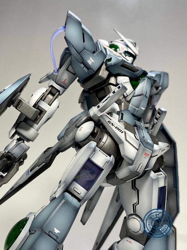 華奢な機体なので、ちょっとでも重量感が出るかなと思ってグラデーションをキツめにしました。