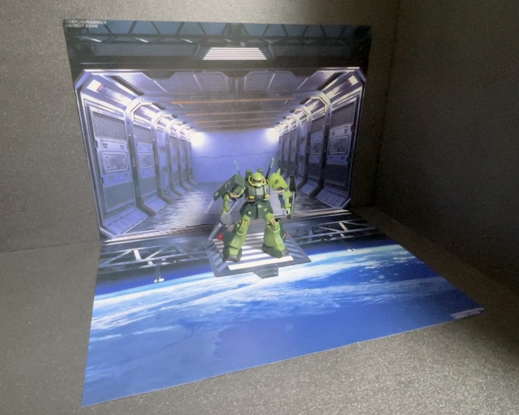 箱庭技研というブランドのジオラマセットで撮影しました。