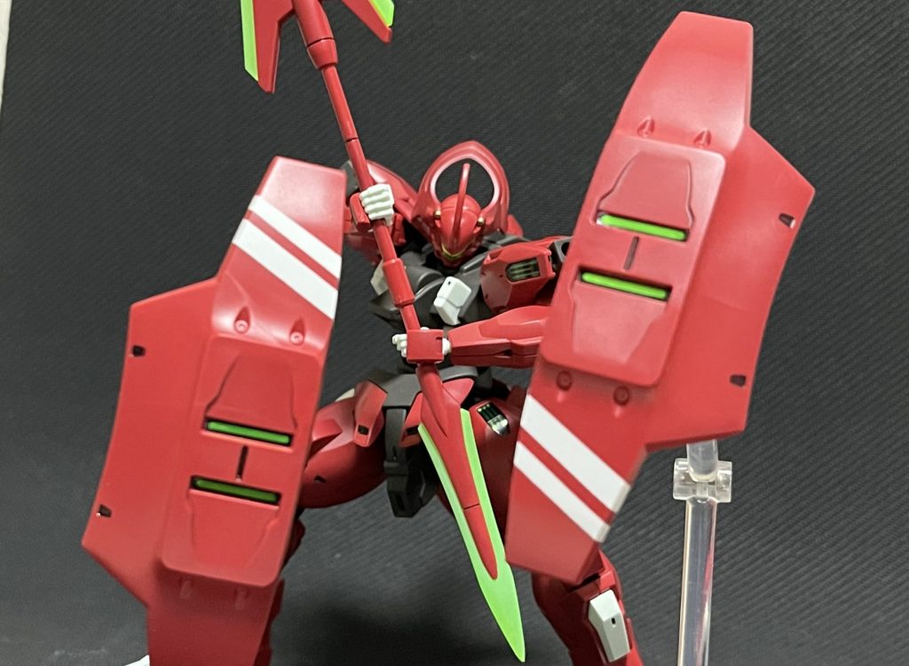 ジャベリン連結の隙をシールドがガードしてるイメージ4つの穴塗るの忘れてますね。やらかし