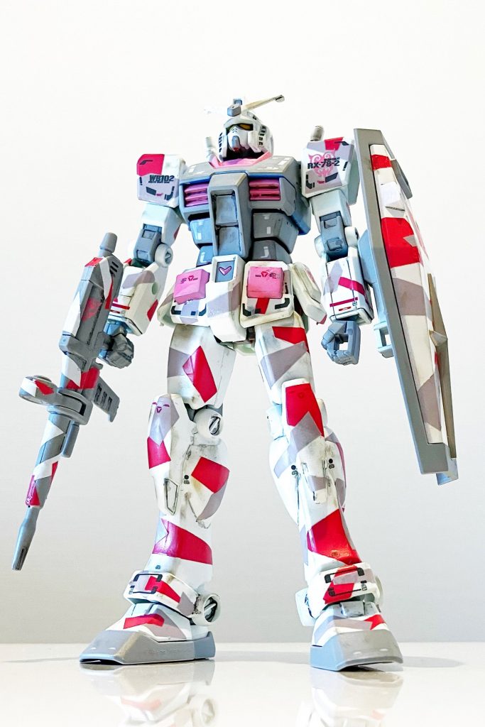 ガンダム–3枚目/制作者：Amoro