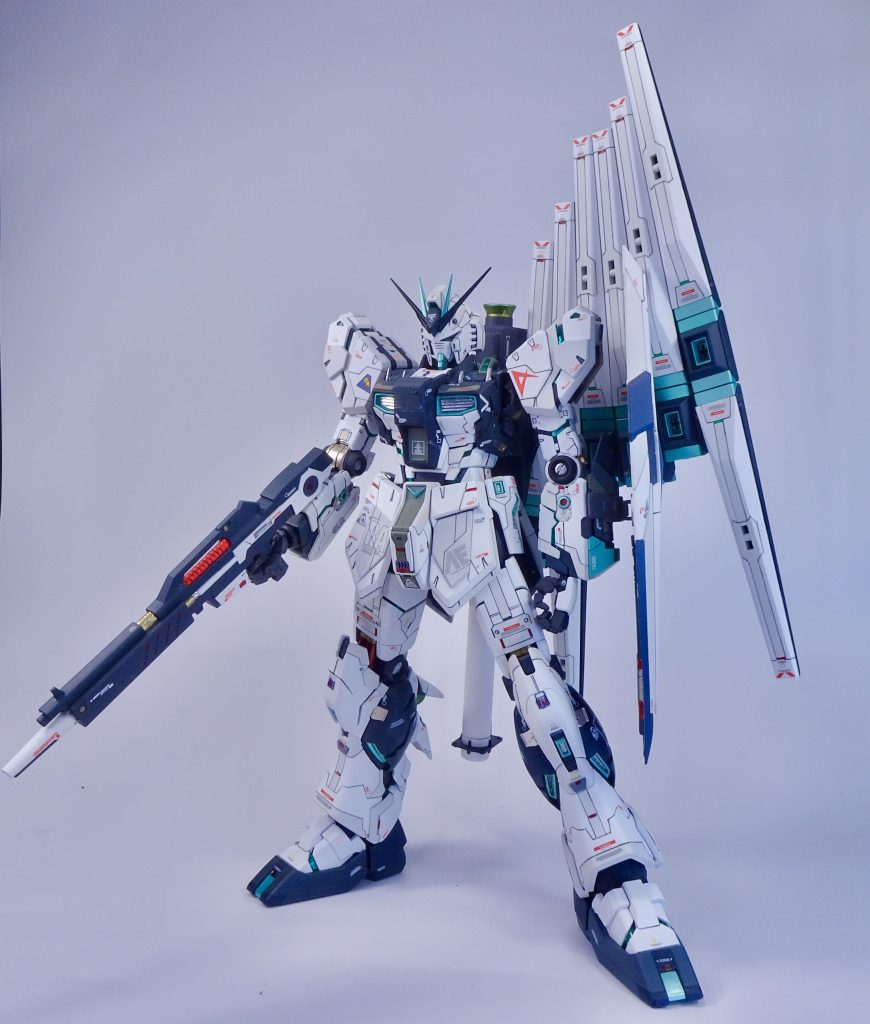 ver.kaと言えばこのサイコフレーム解放ですが、個人的にはあまり好みの解釈では無いので程々です。