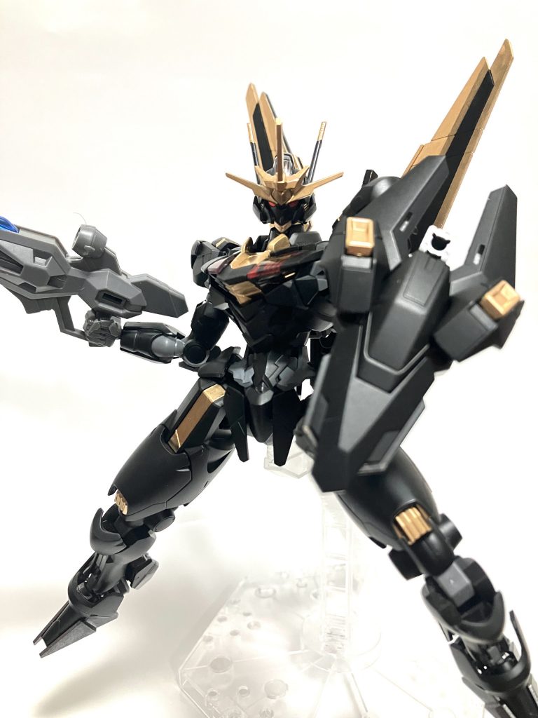 アームドアーマーは取り外して、ビット組み換えることでバンシィノルン風に!