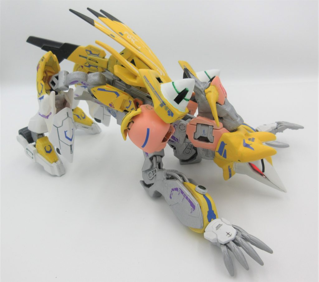 【作成の背景】前回 アニメ『けものフレンズ』の登場キャラクターの『アライさん』をイメージ した ガンプラを作成しました。で、「ならばやはり パートナーの『フェネック』も作らないと!」との 思いから、今回 フェネック型(?)の オリジナルガンプラを 作成していきました。