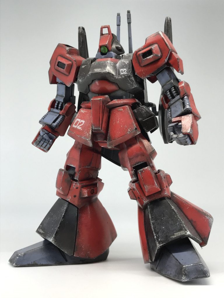 こちらが乗せてるだけ状態…あまり変わってないwwwリックディアスでは効果が薄いですねドムなら凄くカッコ良くなるのに😅↓アゴを引いて俯き加減にできるお手軽改造?の詳しい説明はこちらをご覧くださいhttps://gumpla.jp/hg/1243090