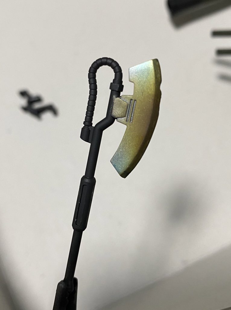 ヒート系武器は刃の表現が難しいのでホットナイフやはんだごてを参考に塗装