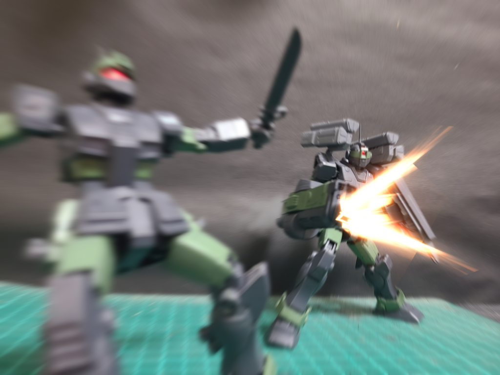 γ「あっぶねぇ！オレごと焼くつもりかよ！」β「γは一度焼き入れられた方がいいですよ…色々下品です…」γ「お前だって部屋じゃほぼ胸丸出しの格好してんじゃねぇか」β「……」