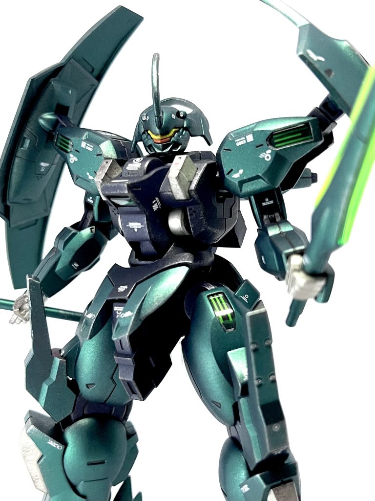 焼鉄色とシルバーでチッピング。ハイキューパーツのデカール、ロボデカール等を貼り情報量を増やしてます😗