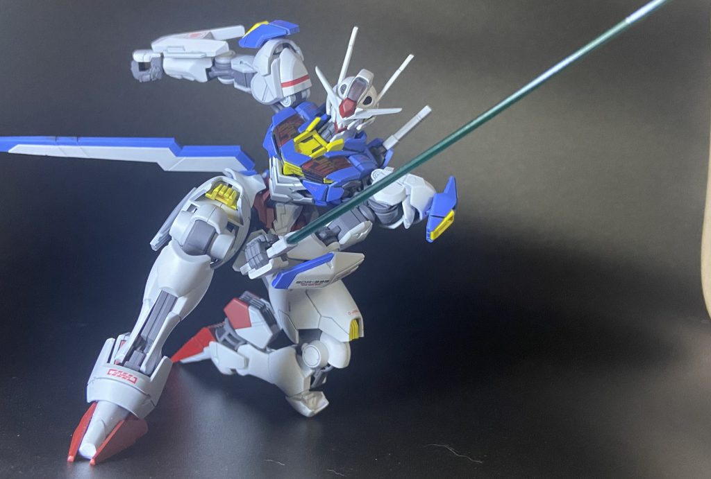 ガンプラにビームサーベル持たせたらやりたくなるやつ