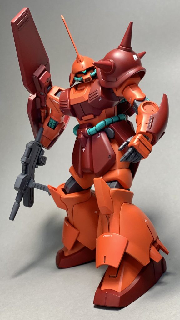 アクション!可動範囲は狭いですが、それが気にならないほどにカッコいいです!!