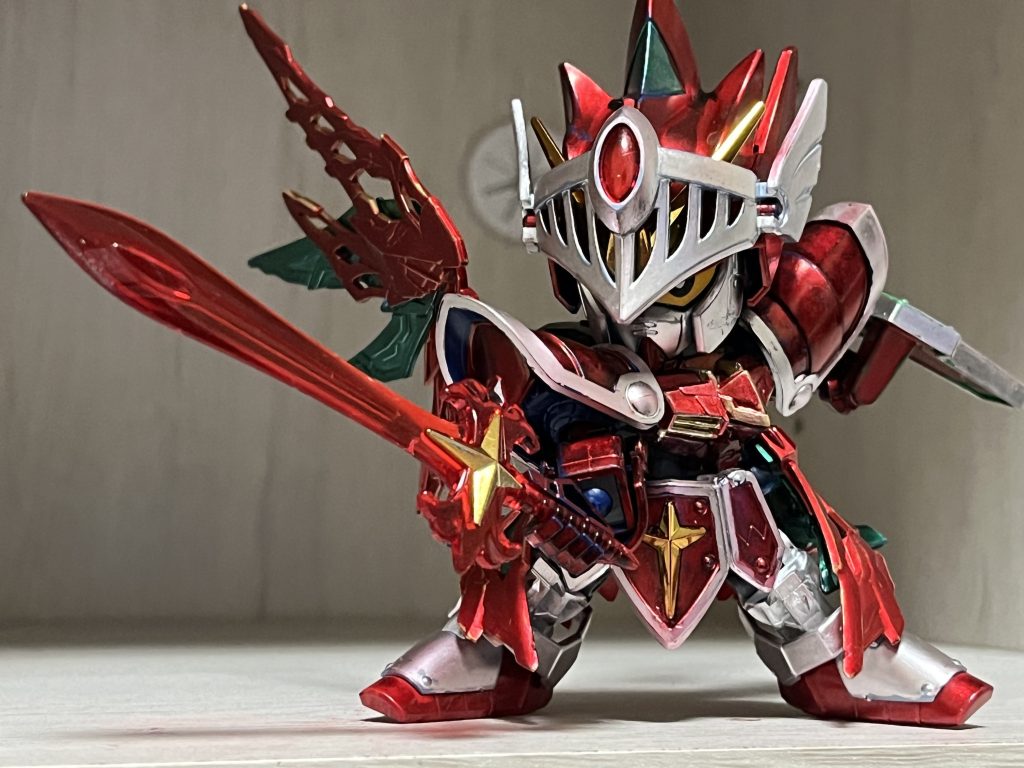 ロイヤルレッドナイトガンダム–5枚目/制作者：ケータ