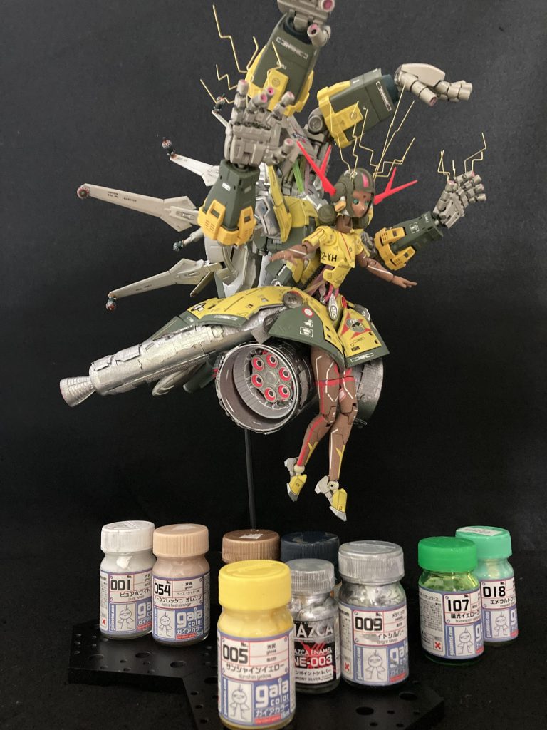 いつもは筆塗り汚しウェザリングばかりですが、今回ガイアノーツさんの塗料でキレイめに吹いています^ ^