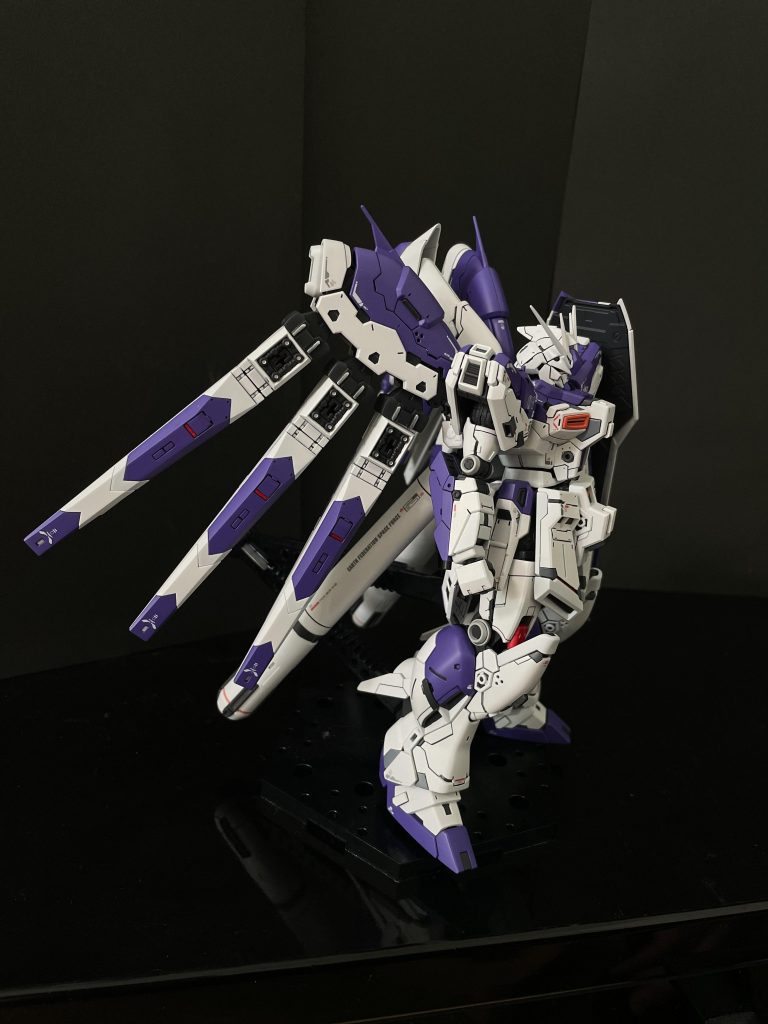 RG hi-νガンダム　塗装済　完成品 RG hi-νガンダム 塗装済 完成品 - メルカリ