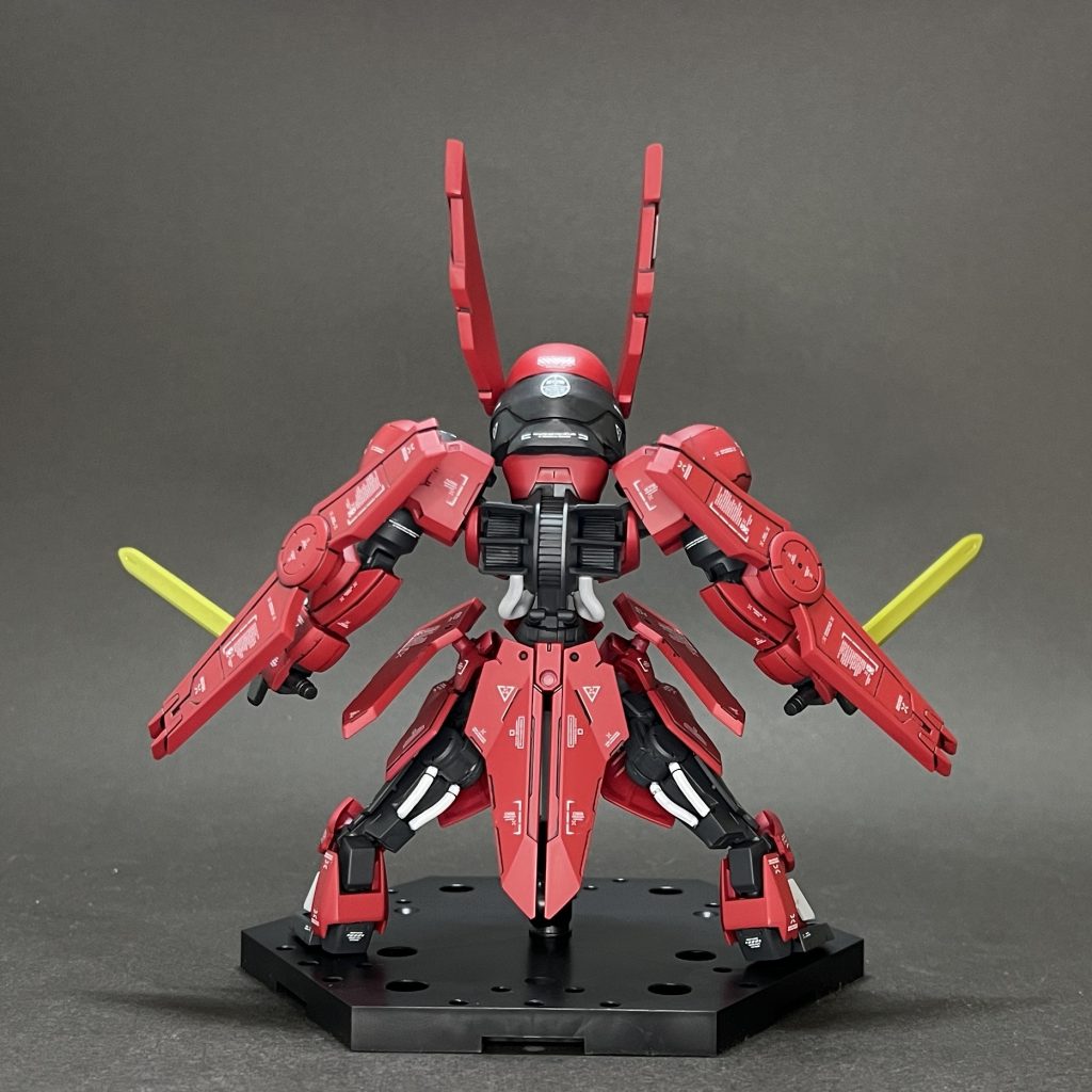 素立ちのみです今回はモンターク商会のロゴが劇中で確認できませんでしたので、ロゴのデカールは省略しました。