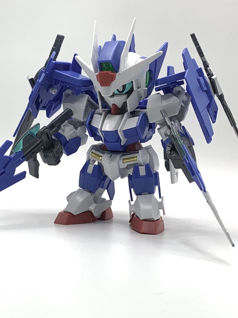 素組もかわいらしいフォルムで良いですが自分はどうしてもスタイルを改修したくなります1月発売のMGSDフリーダムはドストライクで好みのスタイルなのでとても楽しみです