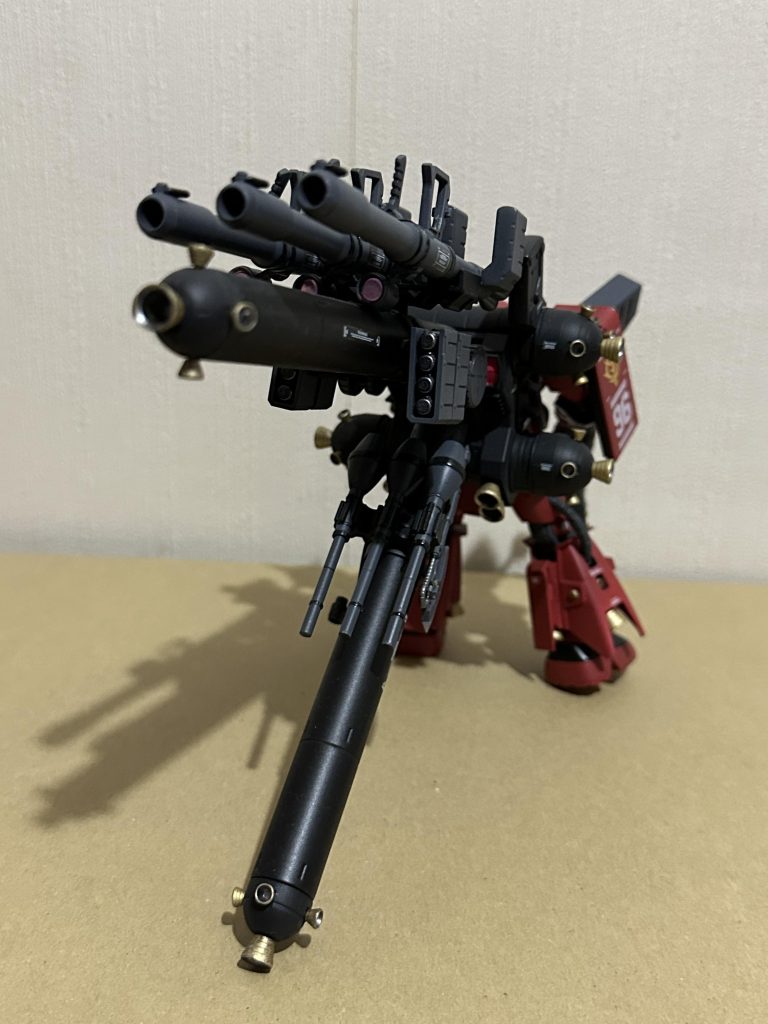 補助タンクでなんとか自立。