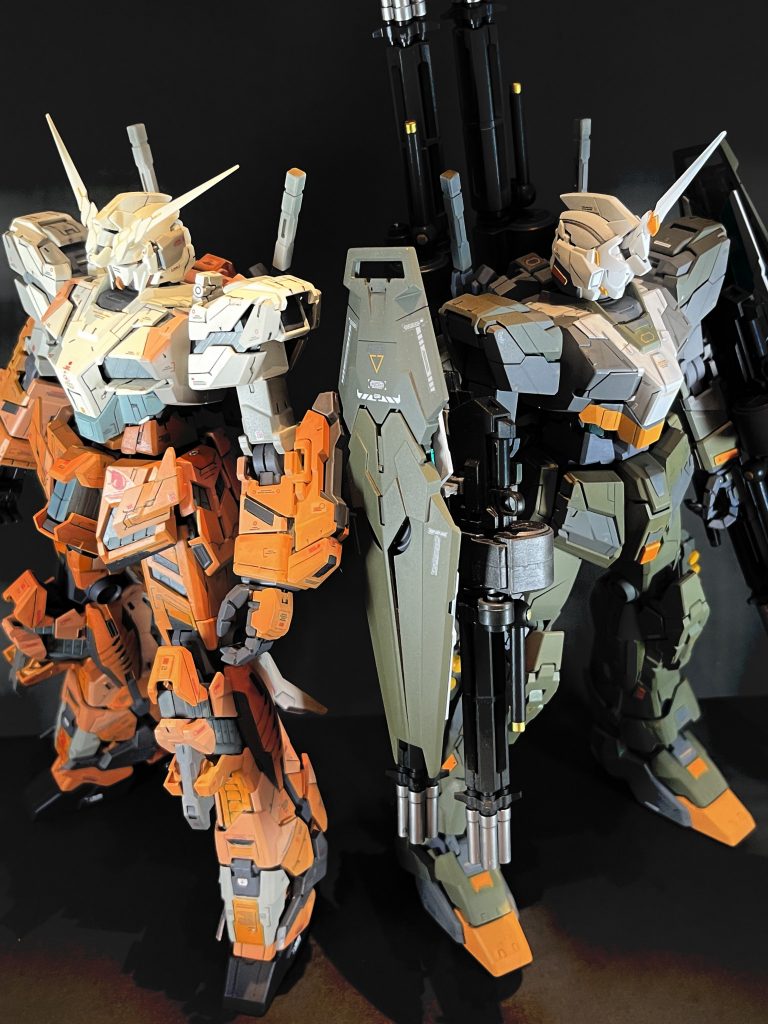 2022年最後のガンプラとなりましたMGユニコーンガンダム昨年のフルアーマーユニコーンと並べて飾りますイイ修行になりました!妻には感謝です!