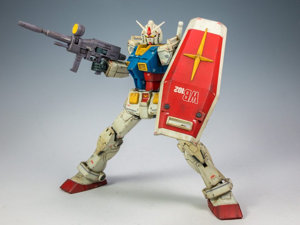 最後はそれっぽいポーズで(笑)オリジンのキットでも後発のため、キットの出来はいいですね。ウェザリングは水性ホビーカラーの焼鉄色でスポンジチッピング、Mr.ウェザリングカラーのグランドブラウン、ウェザリングマスターのマッドとサンドで汚しています。