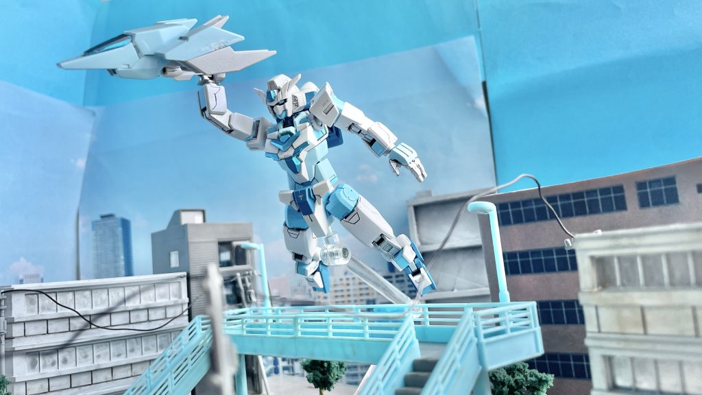 戦闘系以外のミッションやGBNを見て回るための移動用機体として作りました。