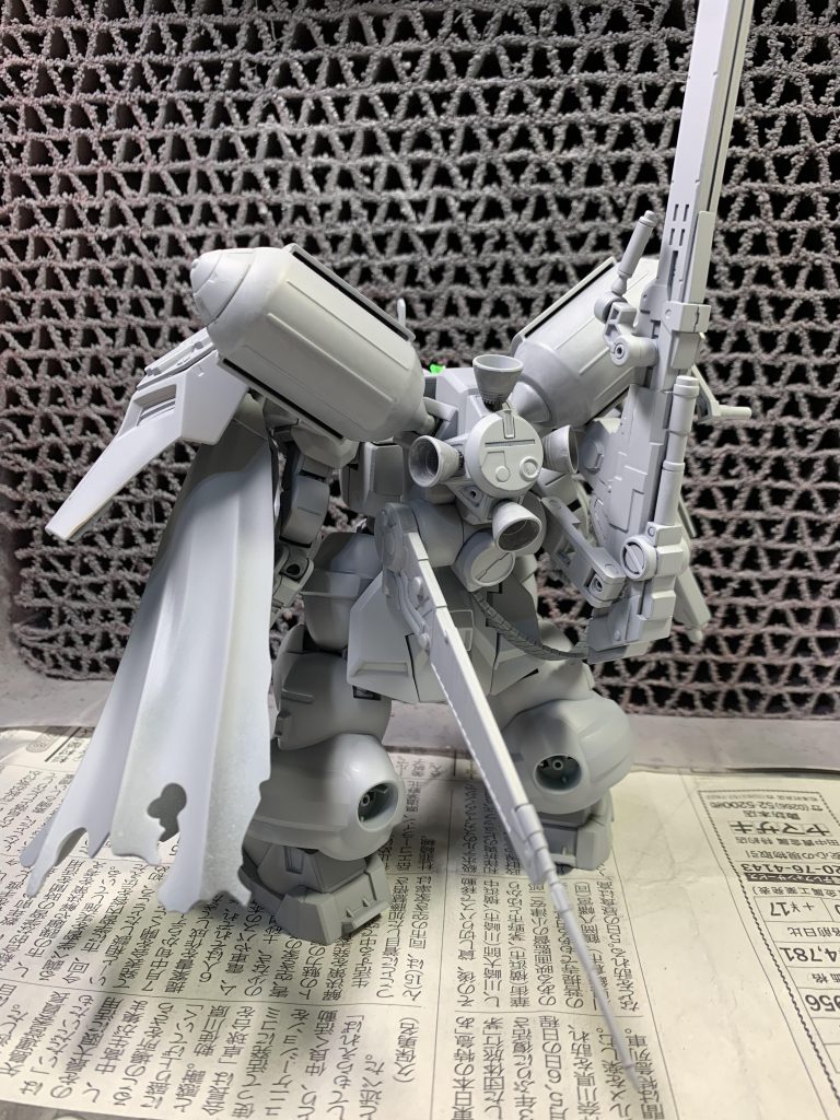 背面のサフ状態。