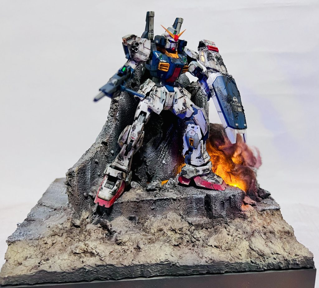 RG 1/144 機動戦士Zガンダム ガンダムMk-II（エゥーゴ仕様）塗装済み完成品 オリジナルLED発光ベース付き–5枚目/制作者：H4co Y