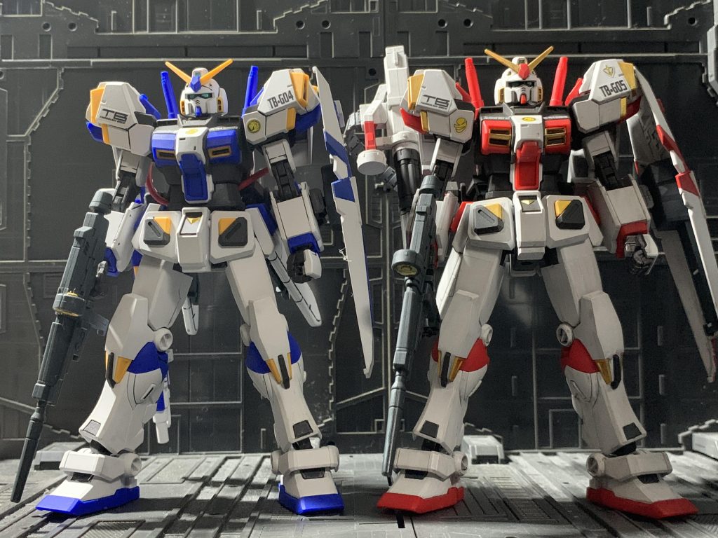 最後は格納庫イメージで。ご覧いただきありがとうございました。カラーレシピアンテナ等:ガンダムマーカーレッドゴールドノズル系:タミヤエナメルクロムシルバーシールド等:アトムハウスペイント赤