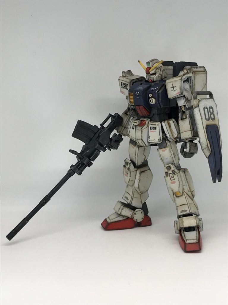 この頃はまともな照明も用意してなかったので、引きで撮影すると…とにかく暗い😨