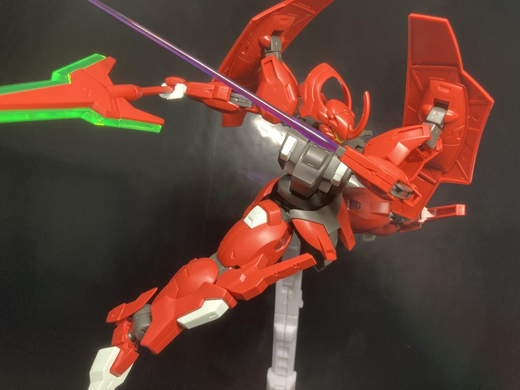 紫のビームサーベル……いいよね