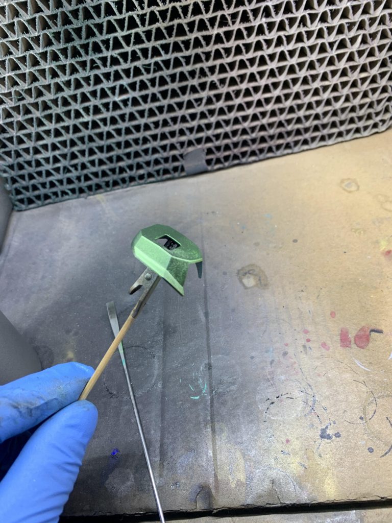 メタリックイエローグリーンを吹き付け