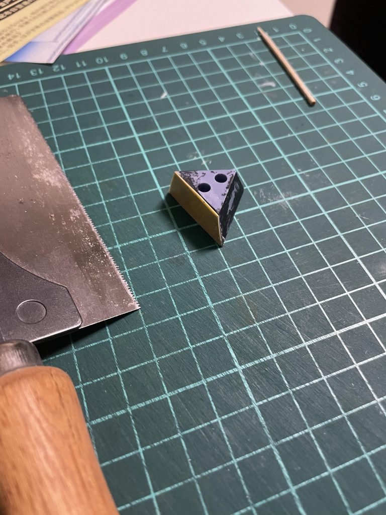 スタンドはカットして使用