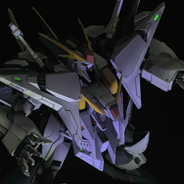 ガンダム　ザクヘッドのアニメ塗り 国宝級の“アニメ塗り”に「頭がバグる！」 セル画から飛び出した