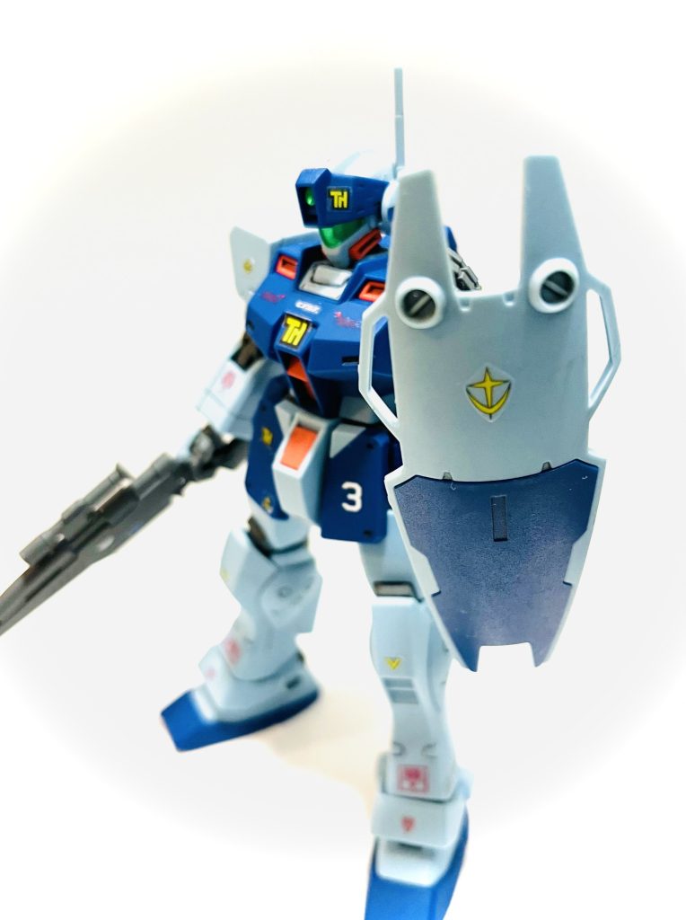 頭部バイザーのオープン時。